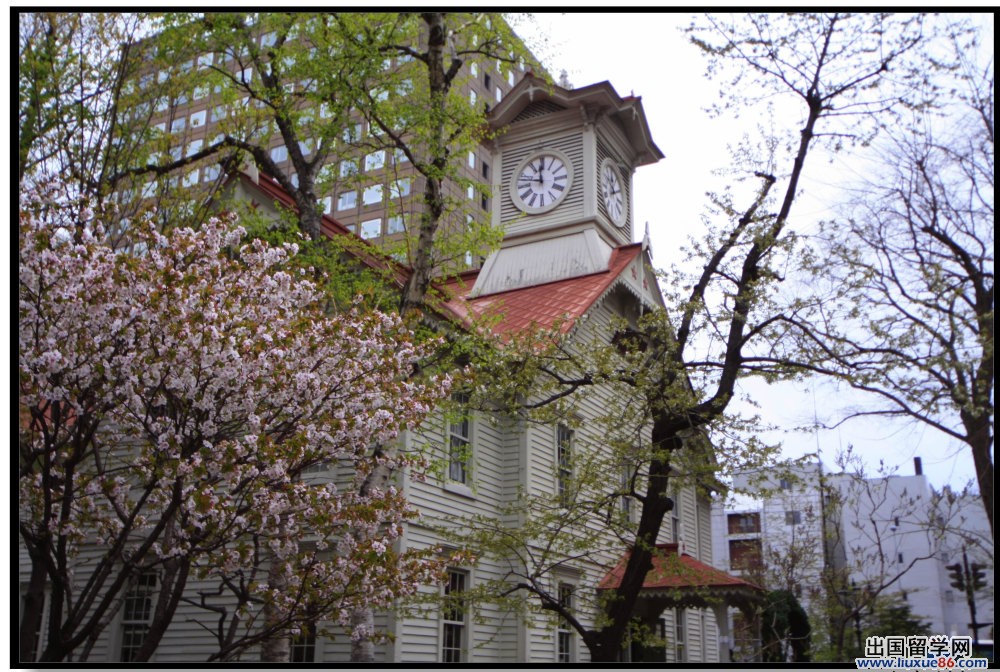 札幌大學是位於日本北海道的著名私立大學,創立於1967年,擁有近